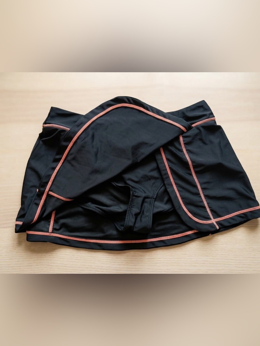 NWOT Coral and Black Running Skirt - Picture 3 of 4